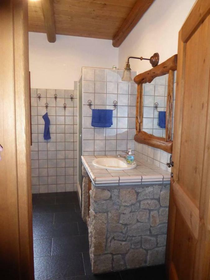 Il Rustico Apartment Fluminimaggiore Bagian luar foto